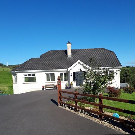 Swift Half Apartment Ballyconnell  Bagian luar foto