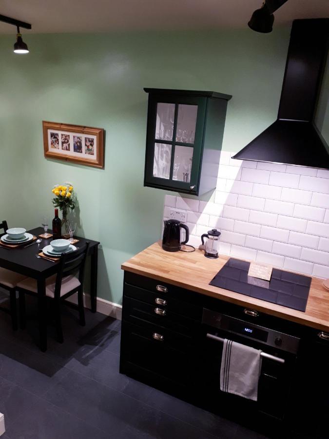 Swift Half Apartment Ballyconnell  Bagian luar foto