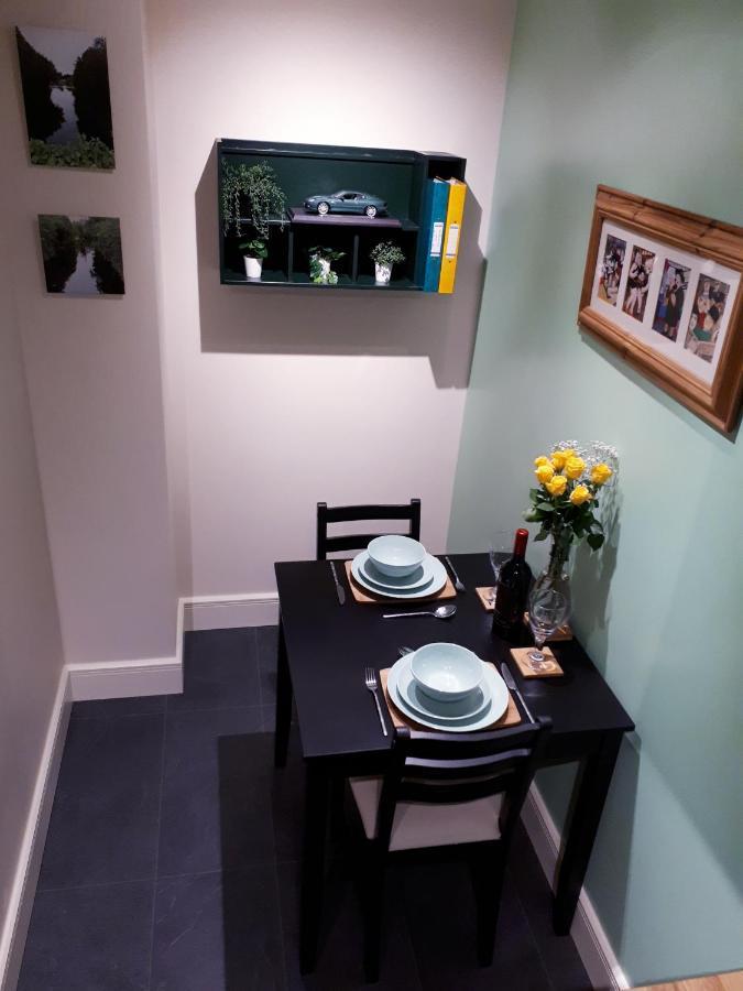 Swift Half Apartment Ballyconnell  Bagian luar foto