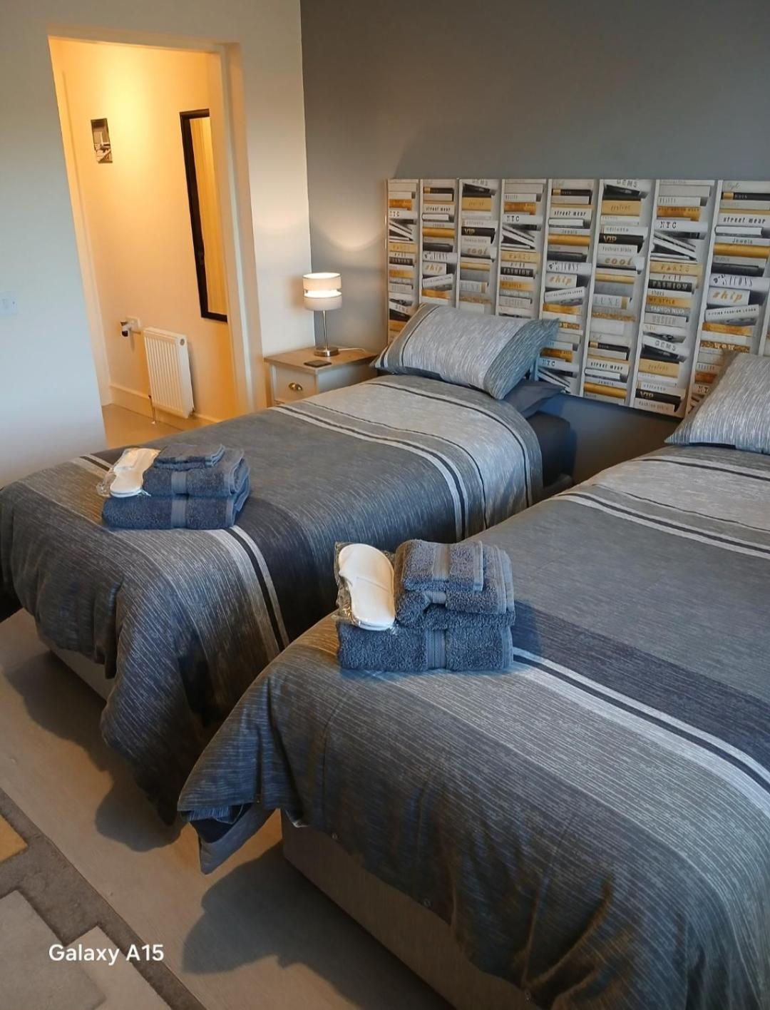 Swift Half Apartment Ballyconnell  Bagian luar foto